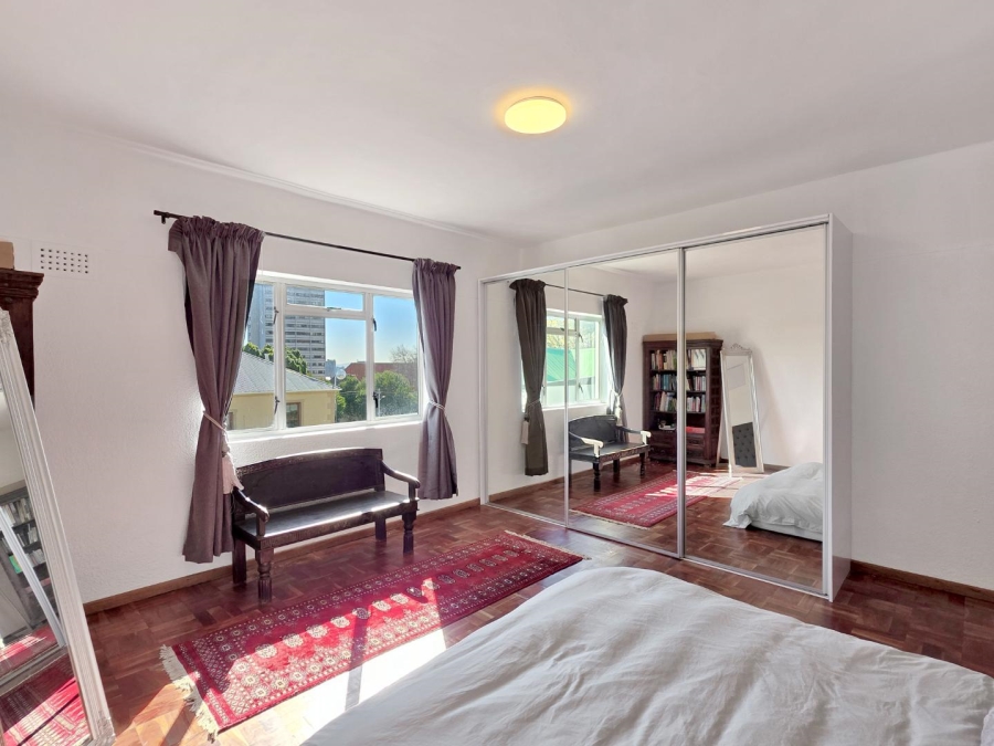 2 Bedroom Property for Sale in Oranjezicht Western Cape